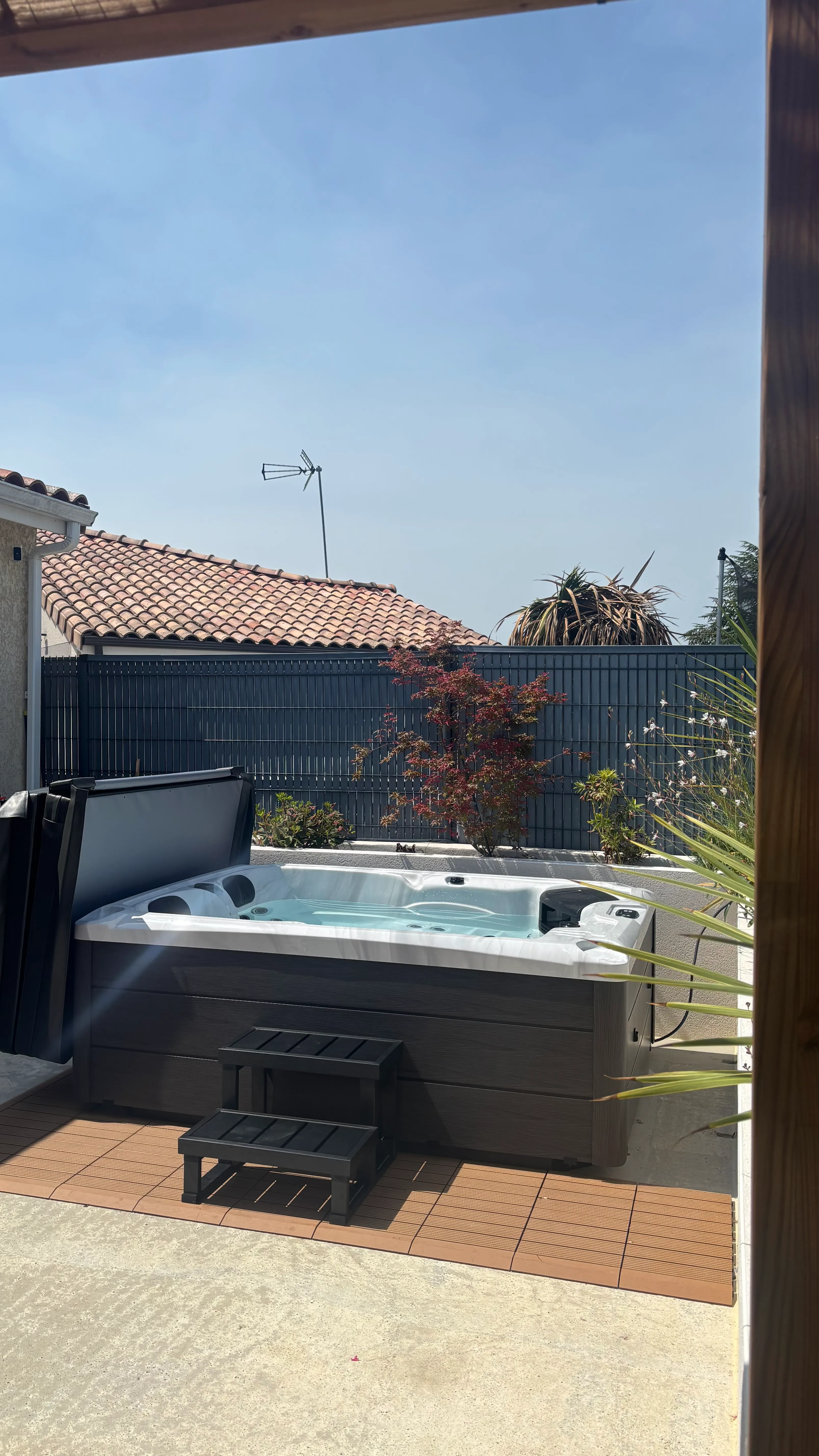 https://oama-spa.fr/wp-content/uploads/2026/10/oama-spa-spa-danae-white-marble-en-eau-nord-toulouse.webp